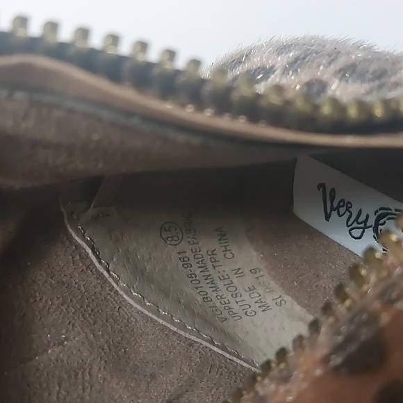 Very G Taupe Devine Leopard Print Bootie Size 8.5M - Picture 15 of 15